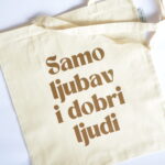 Ceger sa natpisom - "samo ljubav i dobri ljudi"